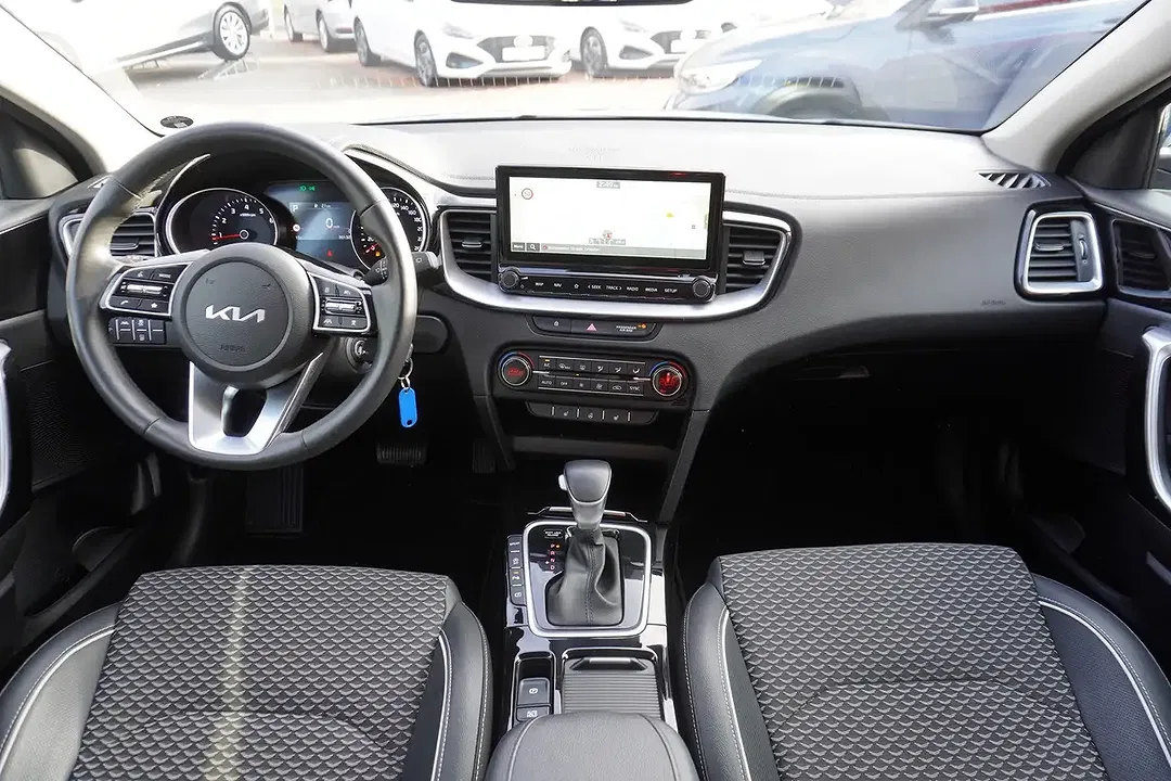 Kia XCeed 1.5 T-GDI Vision - Thumbnail 10