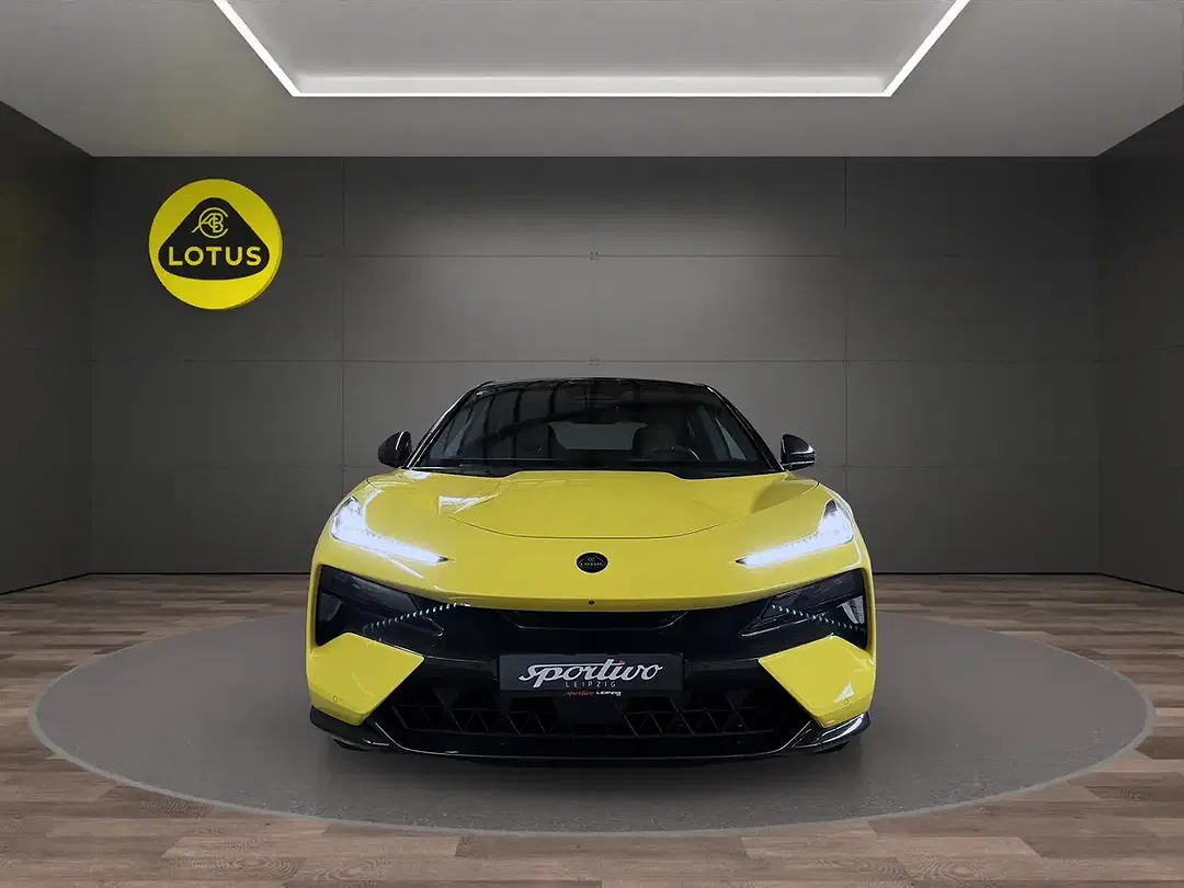 Lotus Eletre R - Thumbnail 3