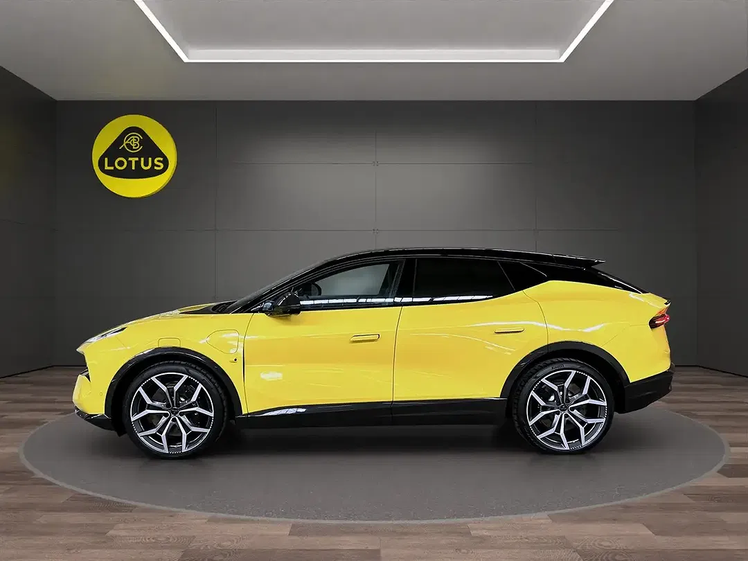 Lotus Eletre R - Thumbnail 4