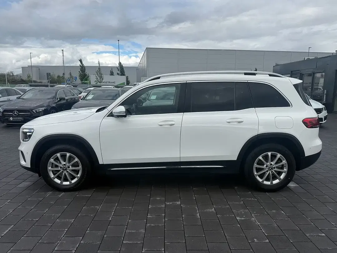 Mercedes-Benz GLB 200 - Thumbnail 8