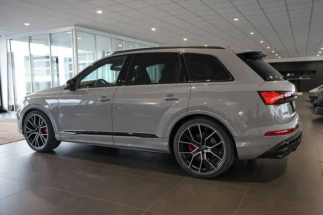 Audi SQ7 TFSI - foto 2