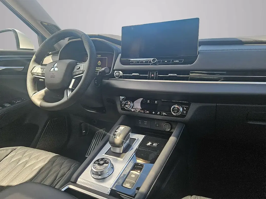 Mitsubishi Outlander 2.4 PHEV Top - Thumbnail 9