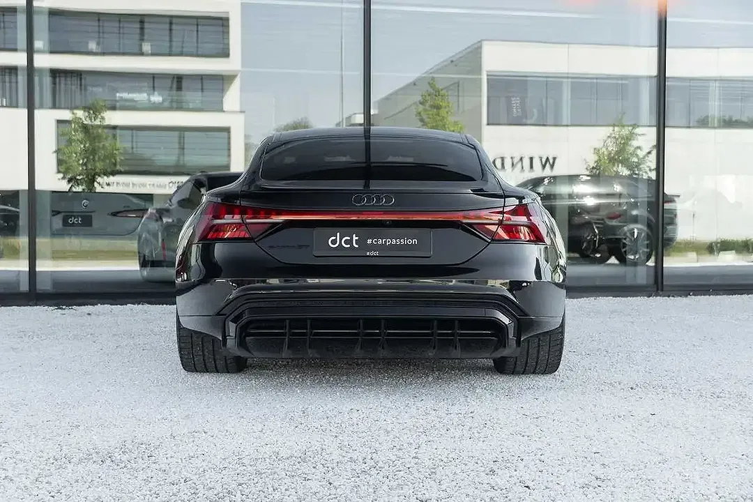Audi e-tron GT - Thumbnail 5