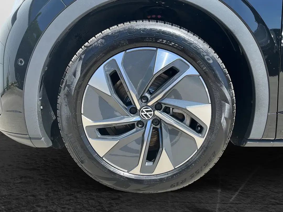 Volkswagen ID.5 Pro - Thumbnail 4