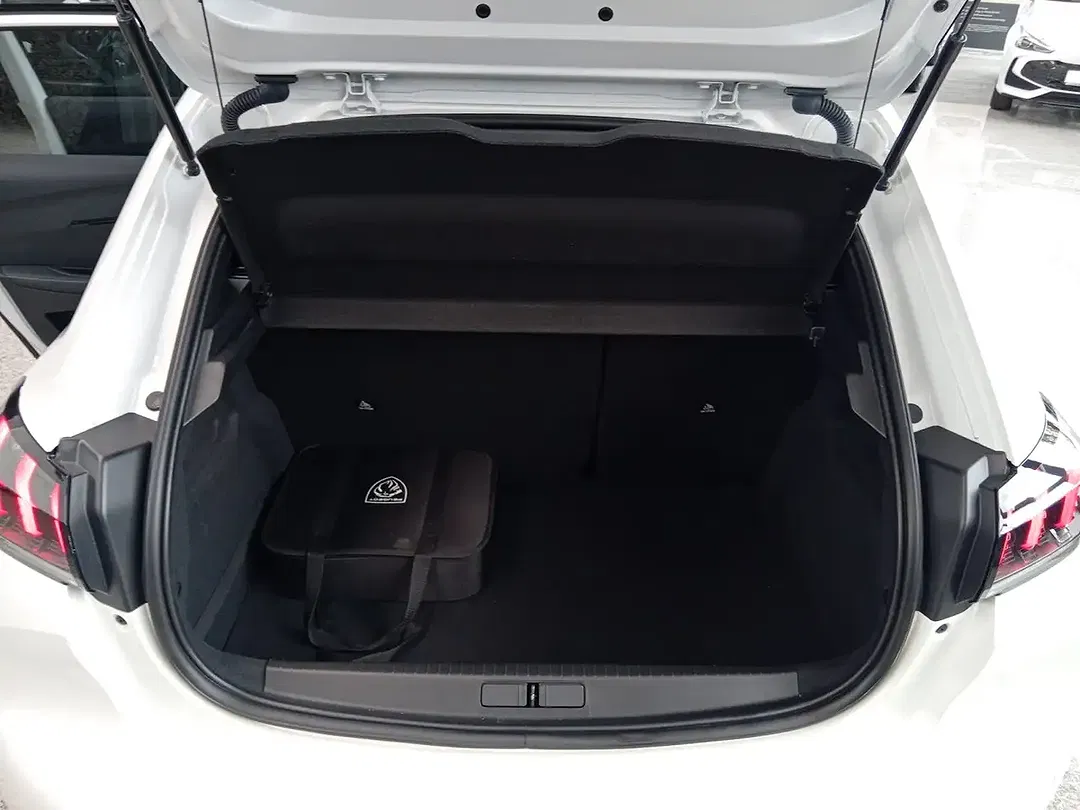 Peugeot 208 136 EV Allure - Thumbnail 13
