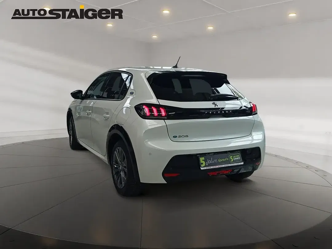Peugeot 208 136 EV Allure - Thumbnail 8