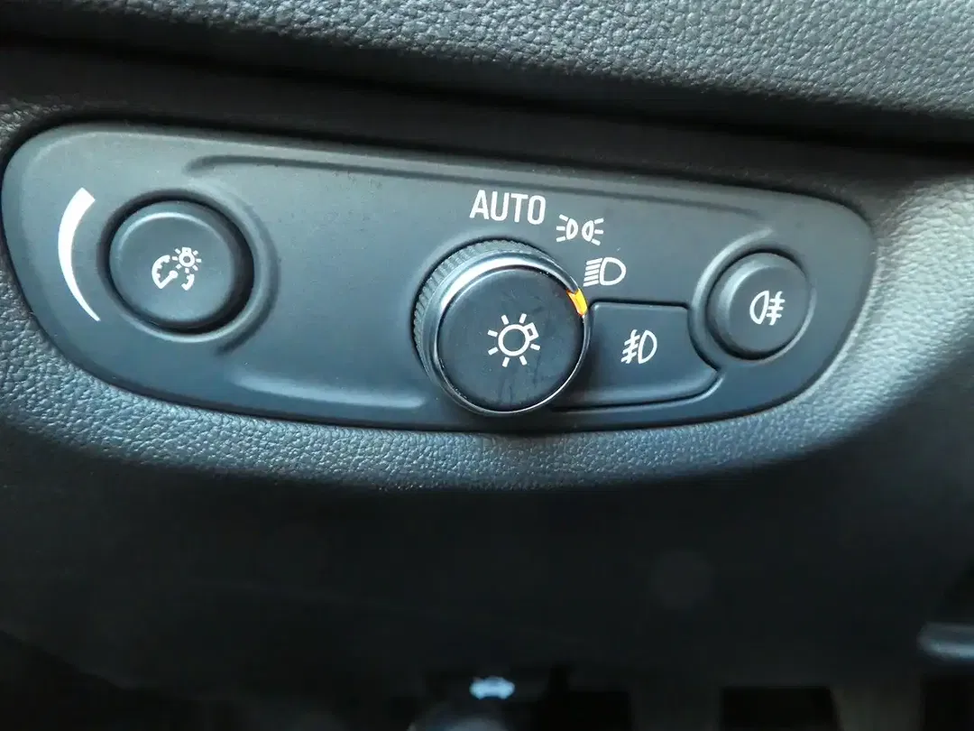 Opel Insignia Elegance - Thumbnail 14