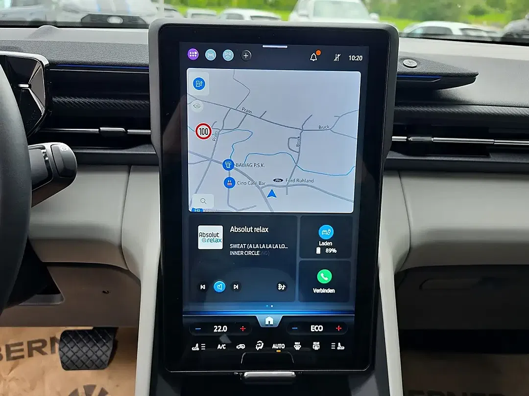 Ford Explorer Premium - Thumbnail 14
