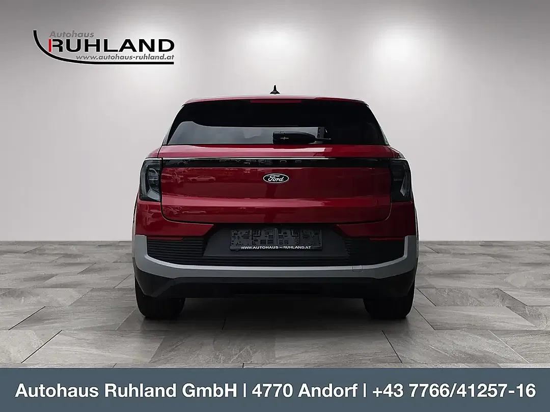 Ford Explorer Premium - Thumbnail 4
