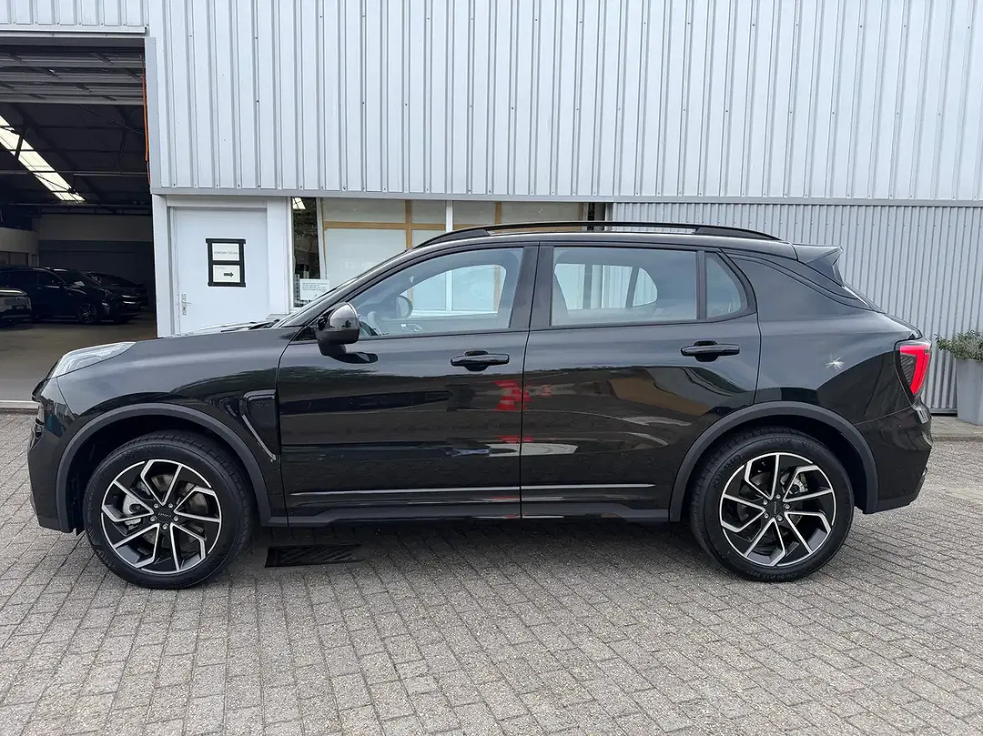 Lynk & Co 01 - foto 2