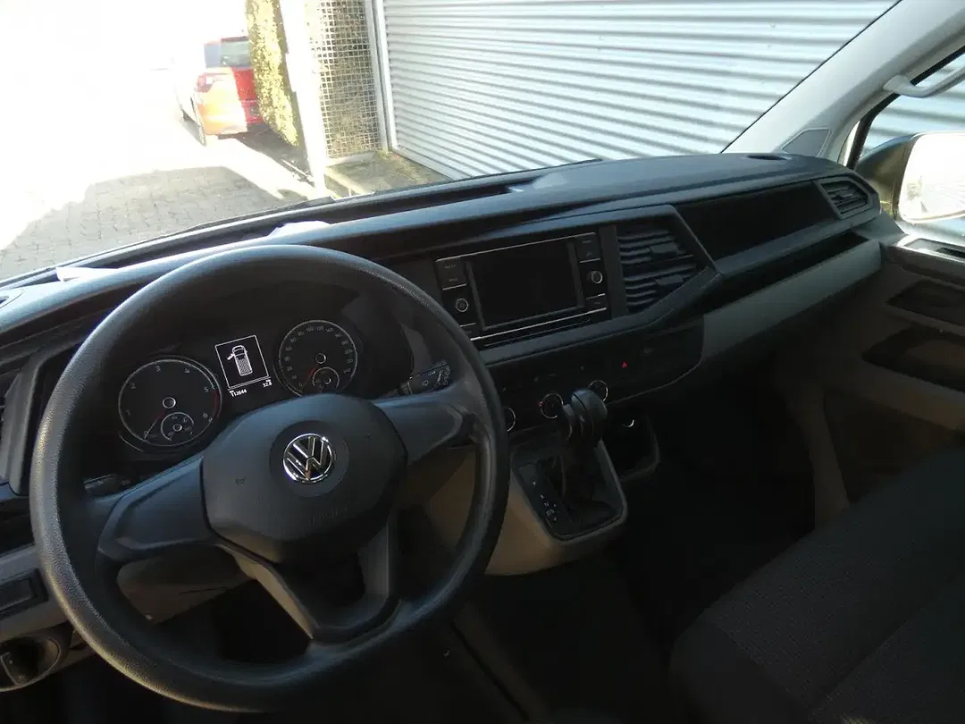 Volkswagen Transporter - Thumbnail 10