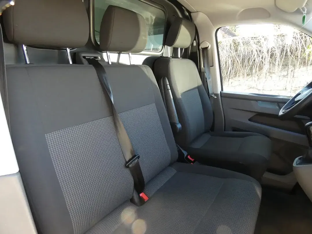 Volkswagen Transporter - Thumbnail 3