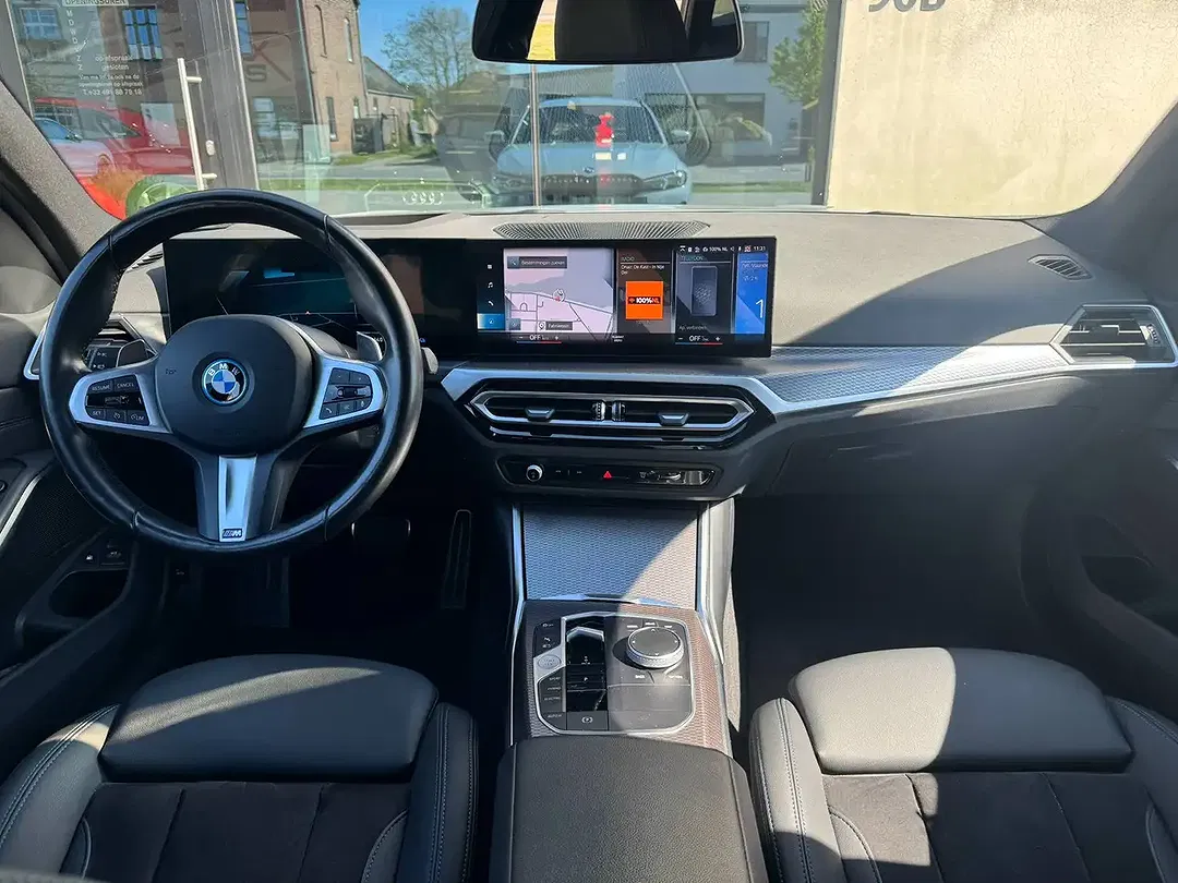 BMW 330 Touring M Sport Shadow Line - Thumbnail 6