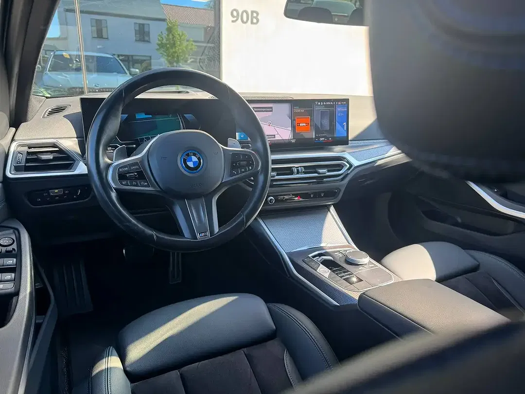 BMW 330 Touring M Sport Shadow Line - Thumbnail 7