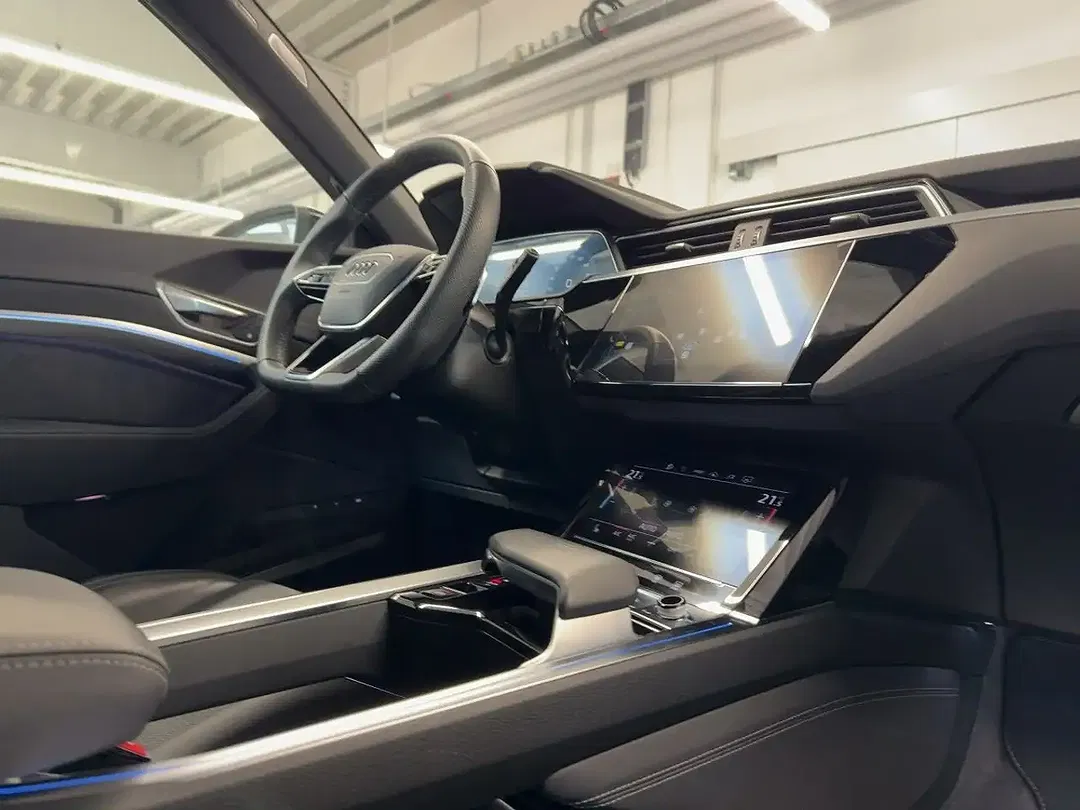Audi SQ8 e-tron quattro Matrix LED - Thumbnail 14