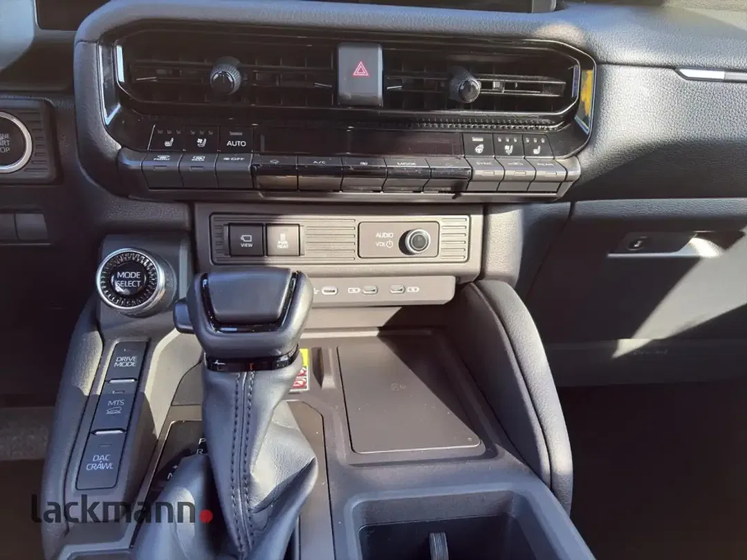 Toyota Land Cruiser 2.8 D-4D 4x4 Executive - Thumbnail 12