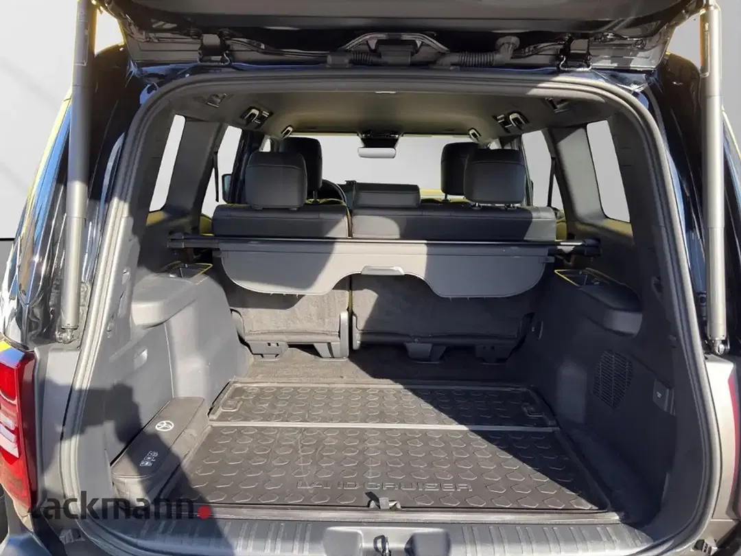 Toyota Land Cruiser 2.8 D-4D 4x4 Executive - Thumbnail 7