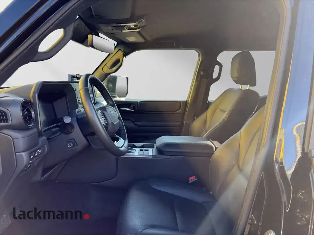 Toyota Land Cruiser 2.8 D-4D 4x4 Executive - Thumbnail 8