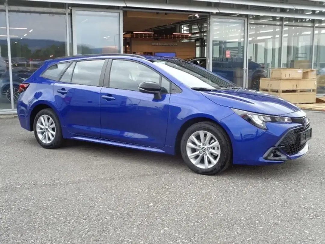 Toyota Corolla Hybrid Active - Thumbnail 2
