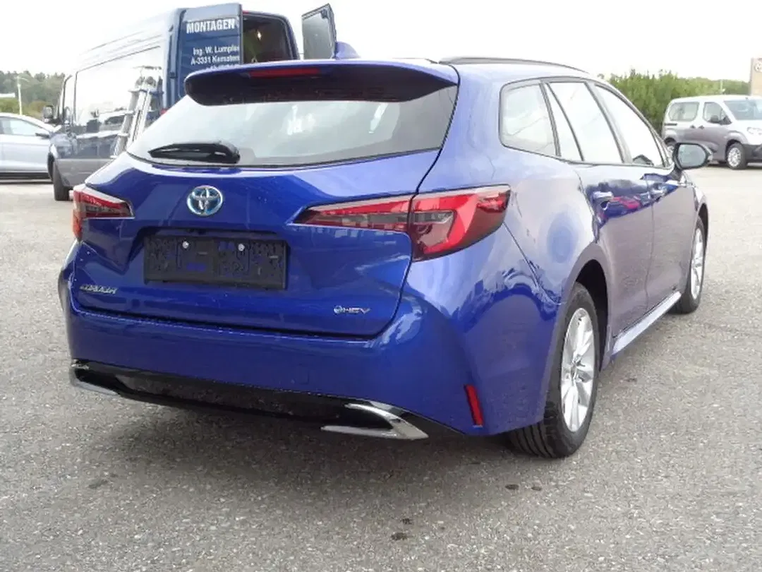 Toyota Corolla Hybrid Active - Thumbnail 3