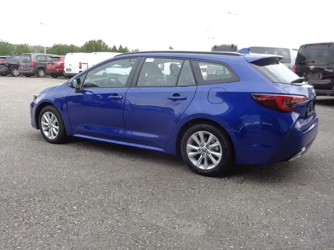 Toyota Corolla Hybrid Active - Thumbnail 4