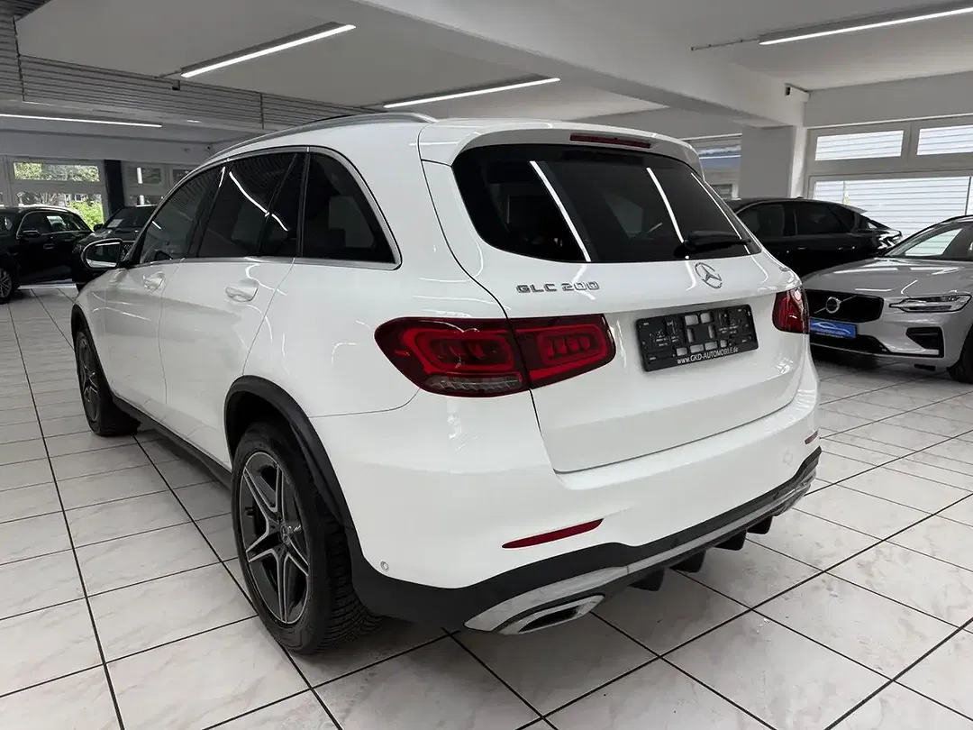 Mercedes-Benz GLC 200 4MATIC AMG Line - Thumbnail 2