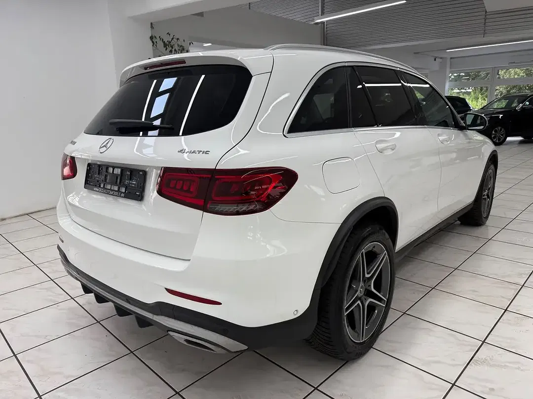 Mercedes-Benz GLC 200 4MATIC AMG Line - Thumbnail 3