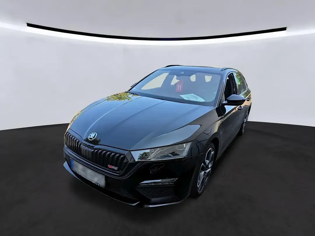 Skoda Octavia iV vRS Combi - Thumbnail 1
