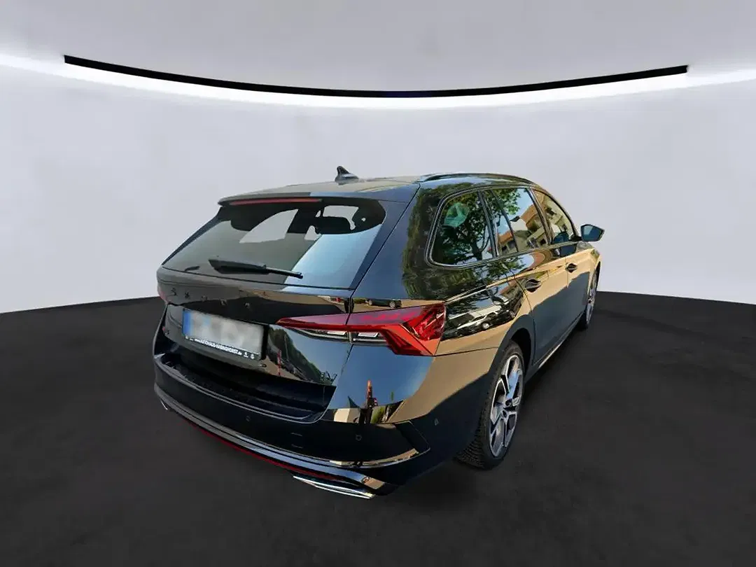 Skoda Octavia iV vRS Combi - Thumbnail 6