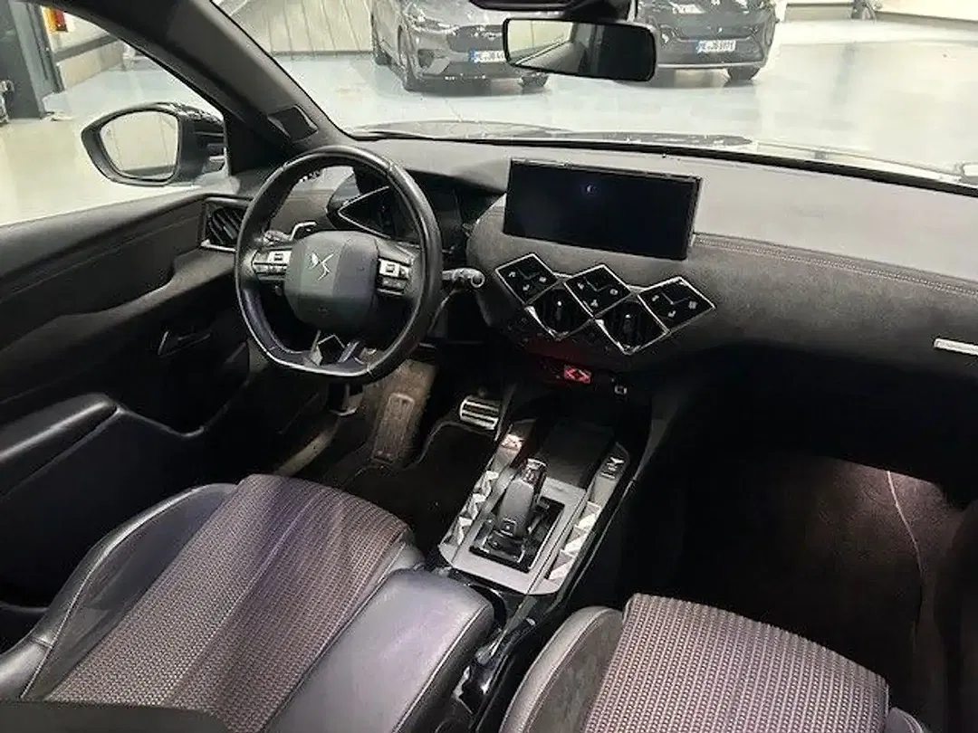 DS Automobiles DS 3 - Thumbnail 10