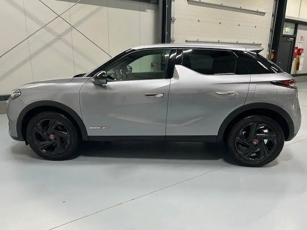 DS Automobiles DS 3 - Thumbnail 3
