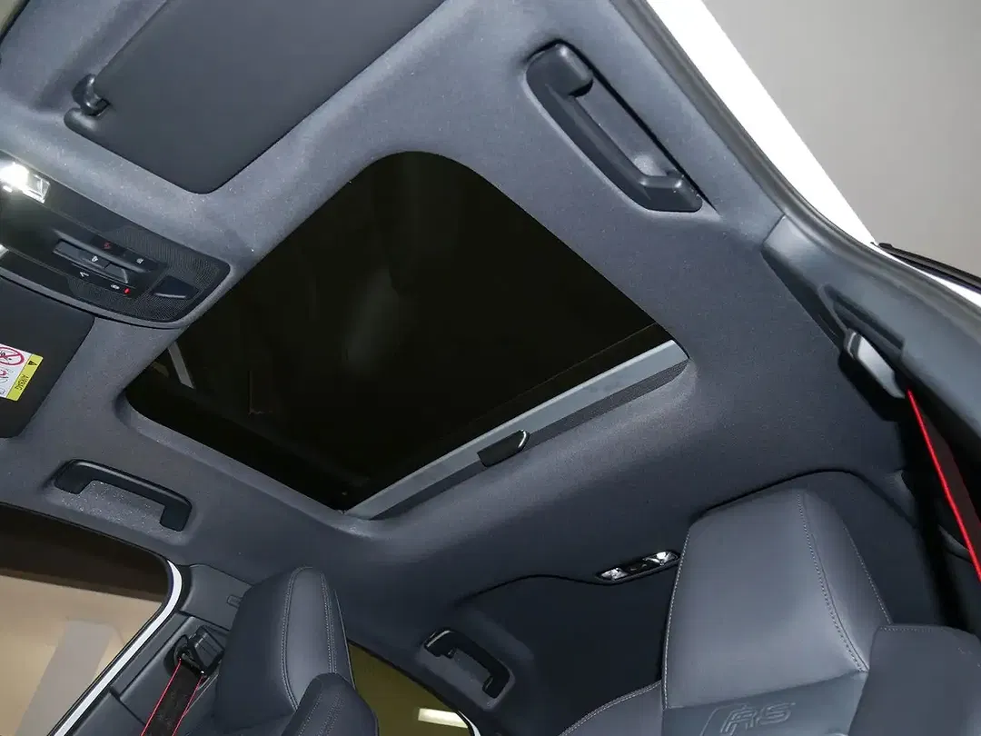 Audi RS3 S tronic - Thumbnail 11