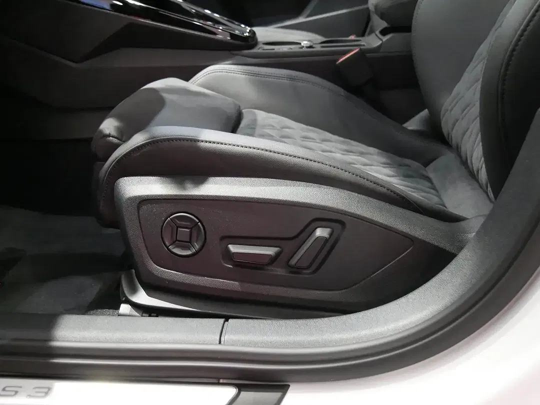 Audi RS3 S tronic - Thumbnail 13