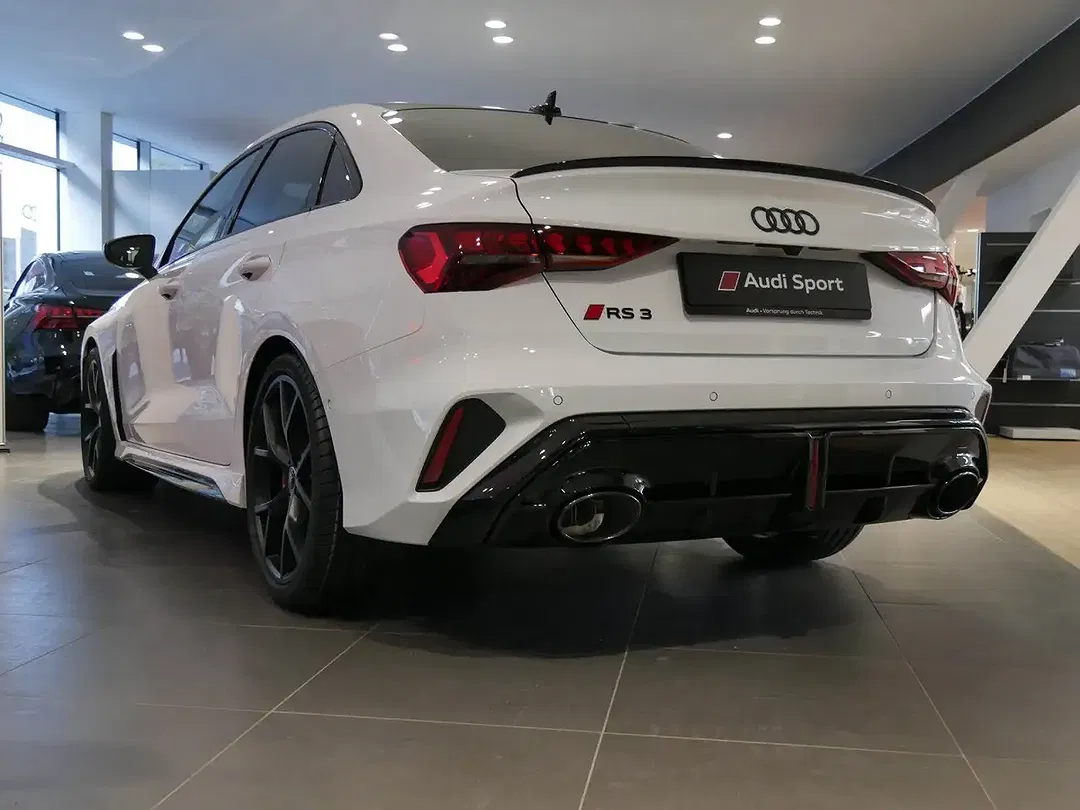 Audi RS3 S tronic - Thumbnail 3