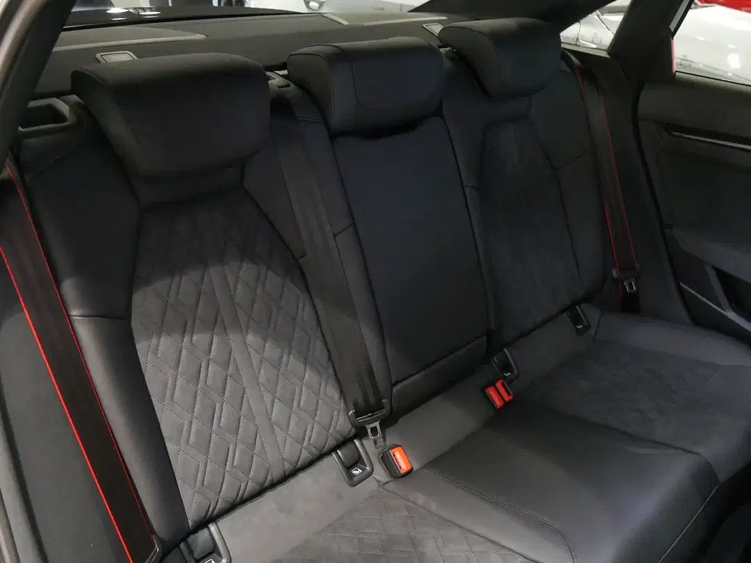Audi RS3 S tronic - Thumbnail 5