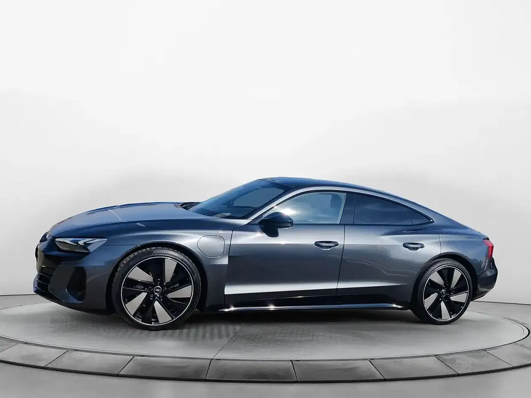 Audi e-tron GT - foto 2