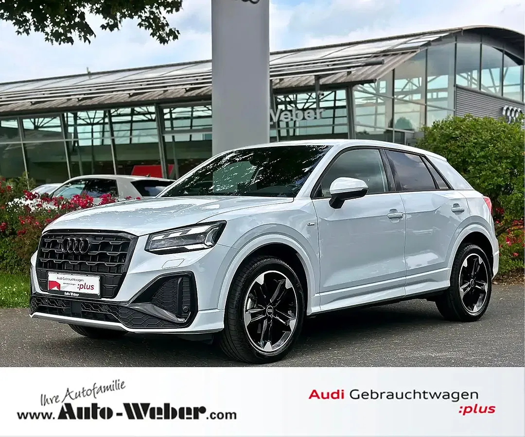 Audi Q2 S tronic competition S line - foto 1