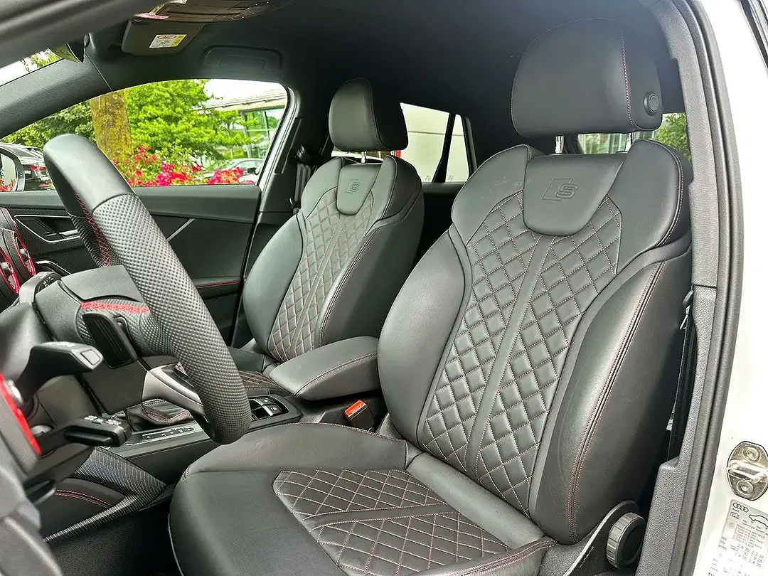 Audi Q2 S tronic competition S line - Thumbnail 11