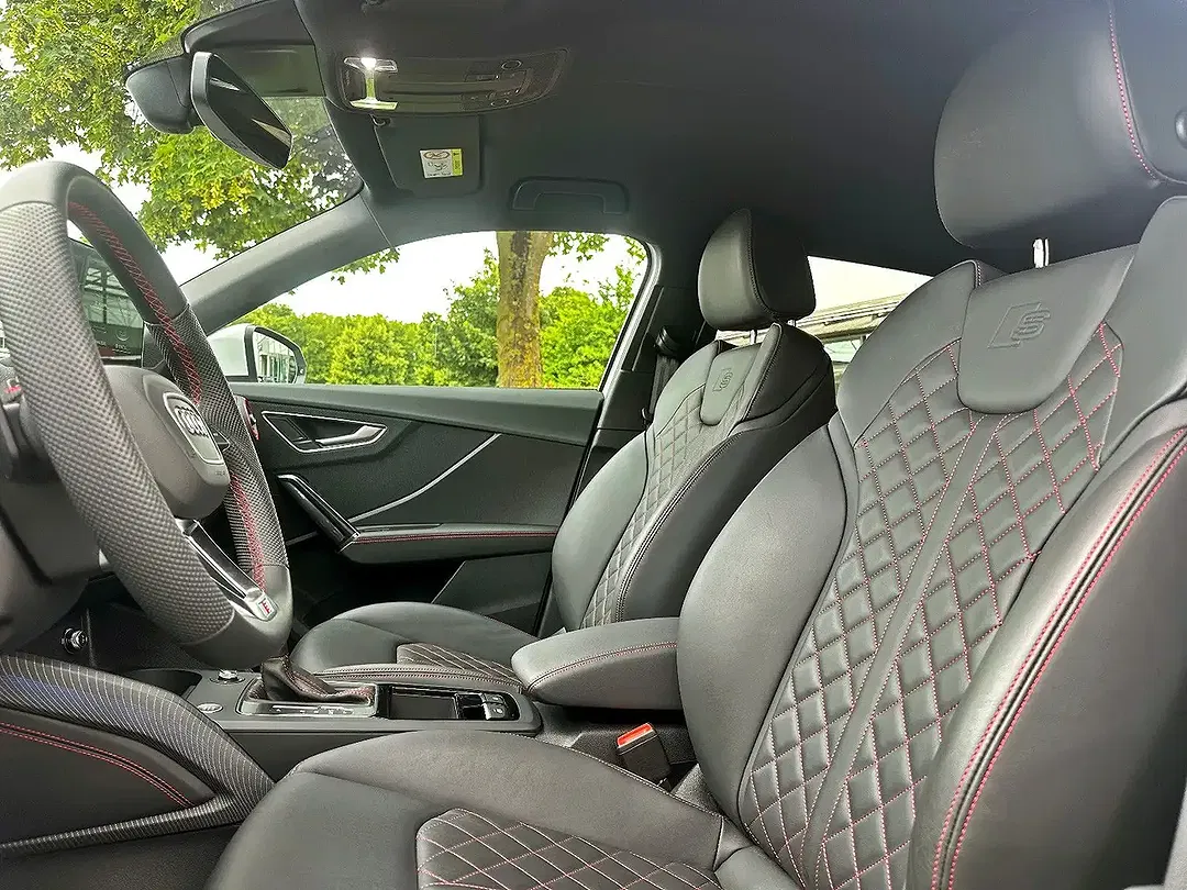 Audi Q2 S tronic competition S line - Thumbnail 13