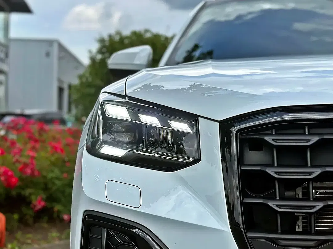 Audi Q2 S tronic competition S line - Thumbnail 4