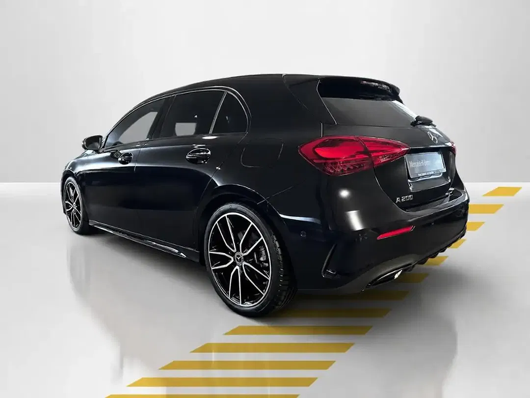 Mercedes-Benz A 200 AMG MBUX Night - Thumbnail 12