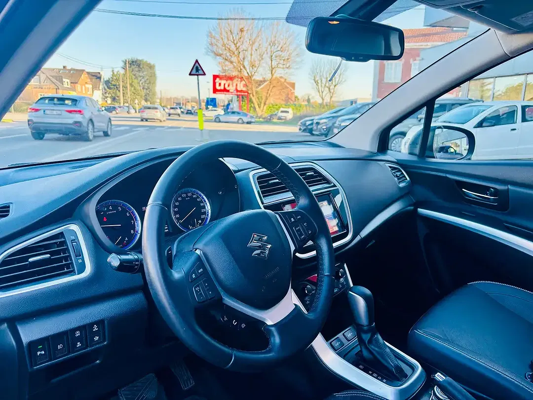Suzuki S-Cross 1.4 Turbo 4x4 GLX - Thumbnail 9