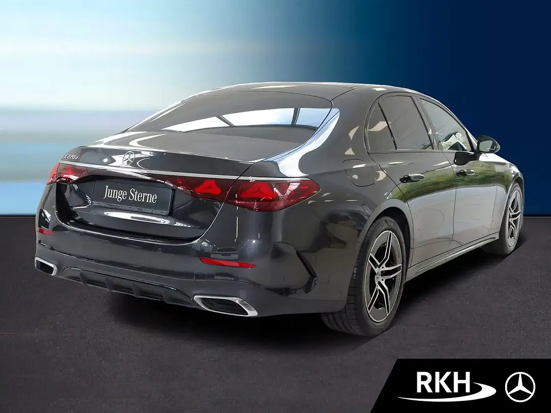 Mercedes-Benz E 220 AMG - Thumbnail 3
