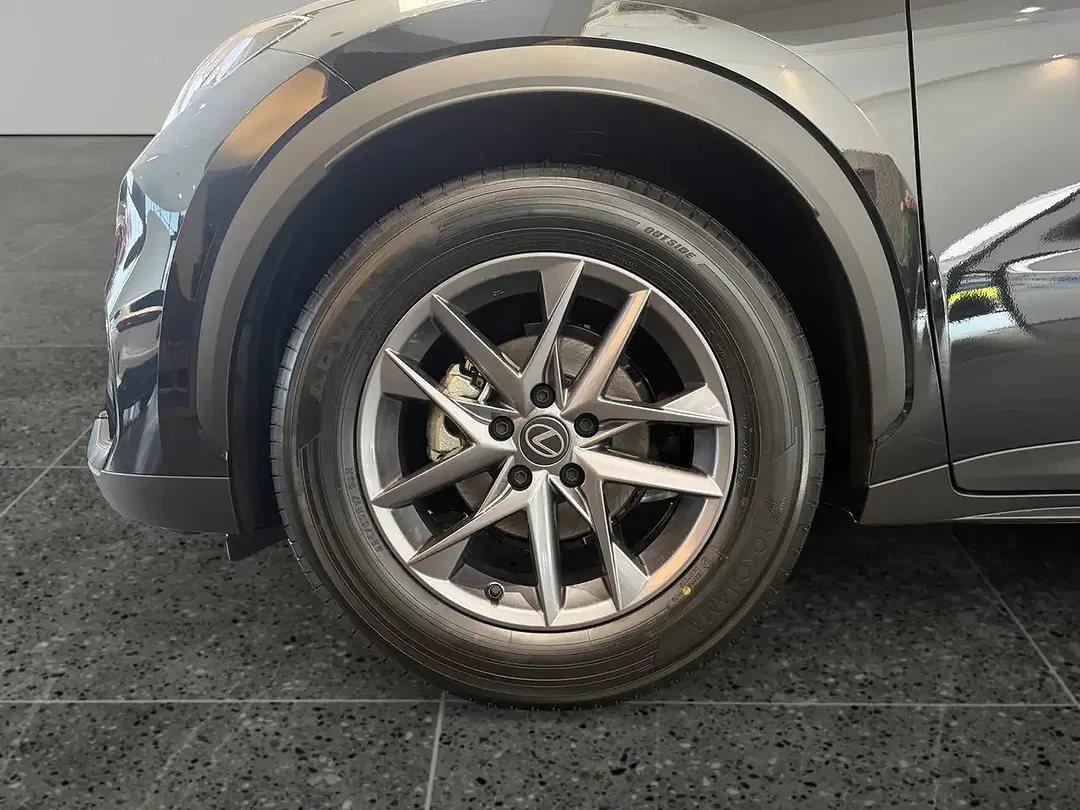 Lexus LBX 1.5 Hybrid - foto 14