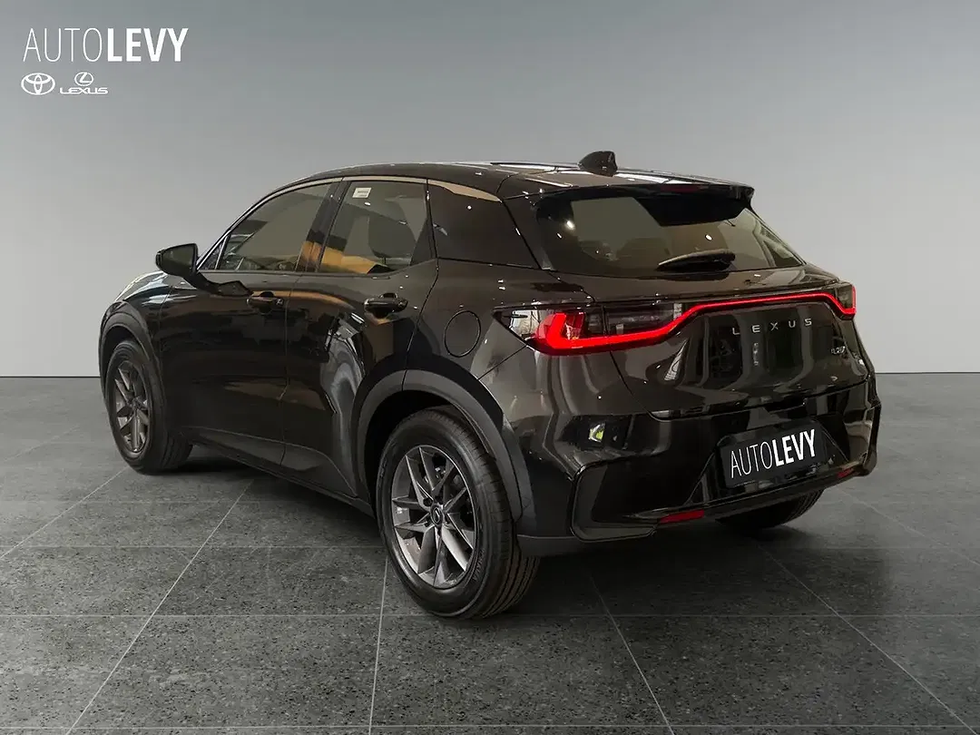 Lexus LBX 1.5 Hybrid - Thumbnail 3