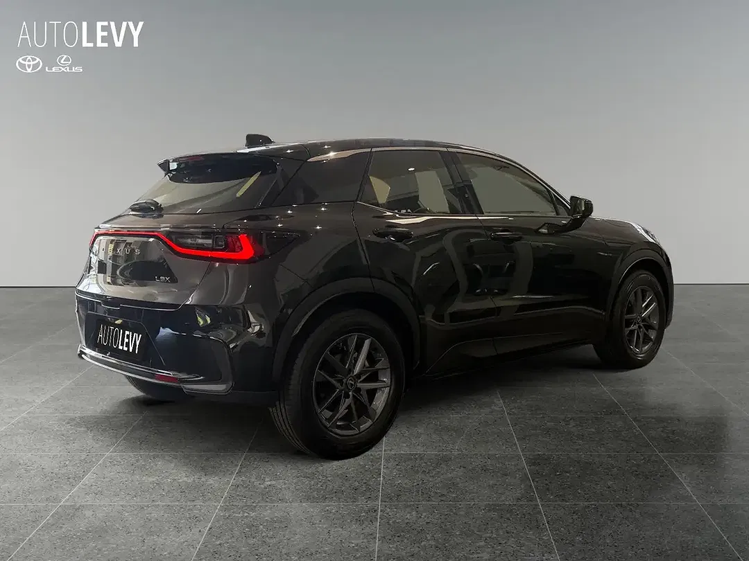 Lexus LBX 1.5 Hybrid - Thumbnail 5