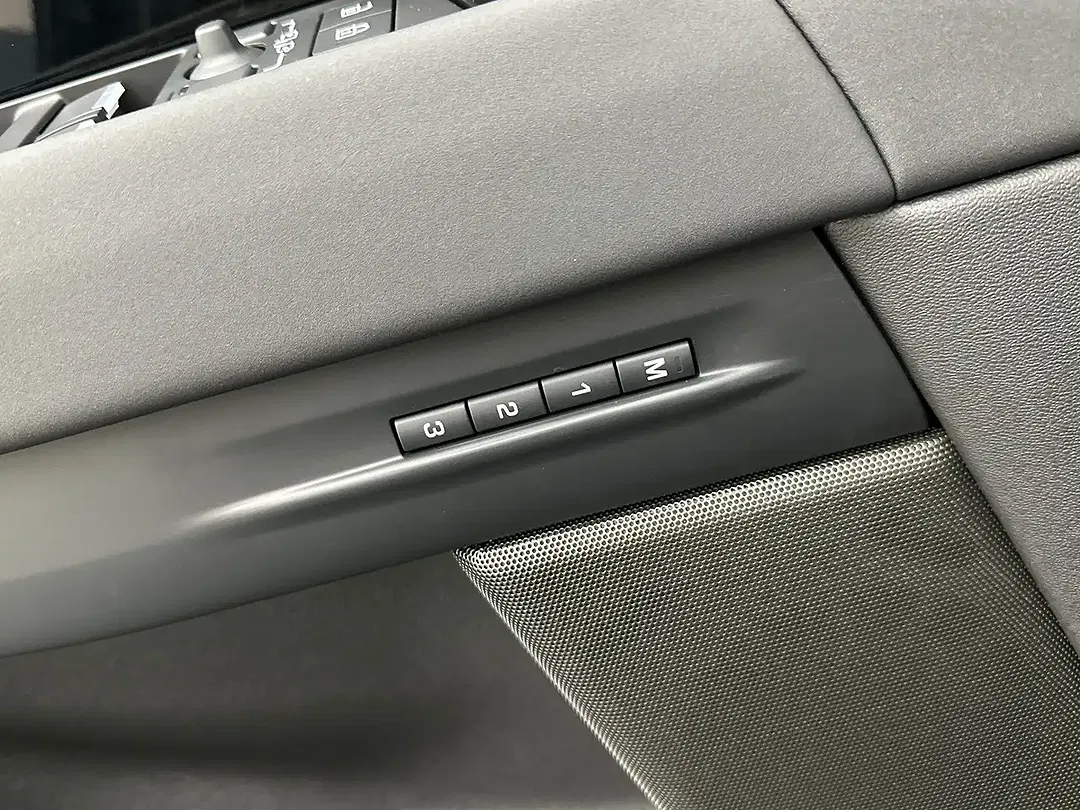 Land Rover Range Rover Evoque P270e 4x4 Dynamic SE - Thumbnail 14
