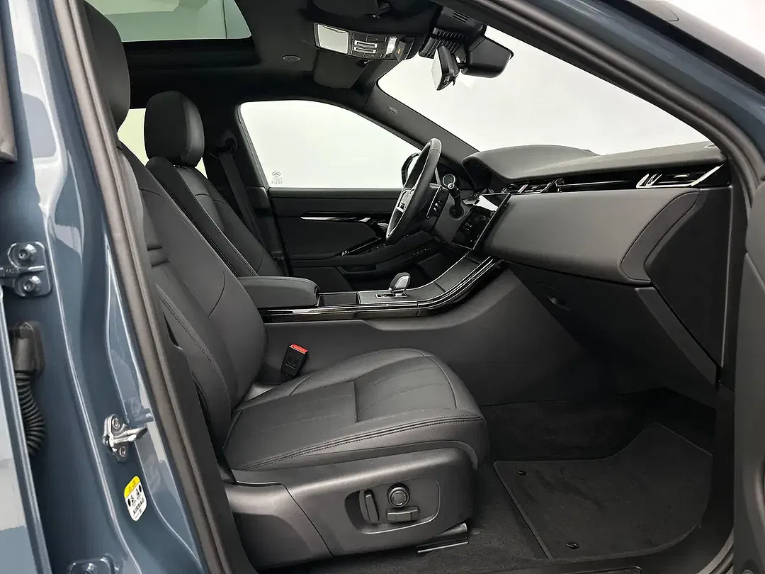 Land Rover Range Rover Evoque P270e 4x4 Dynamic SE - Thumbnail 3