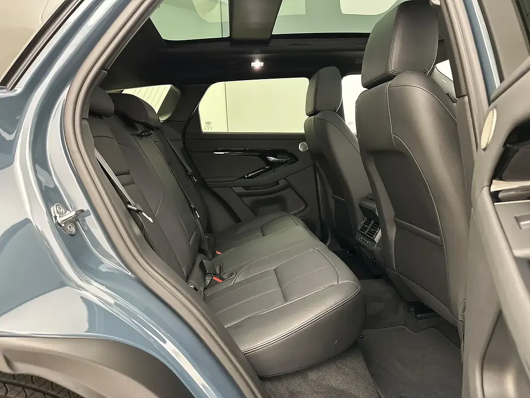 Land Rover Range Rover Evoque P270e 4x4 Dynamic SE - Thumbnail 5