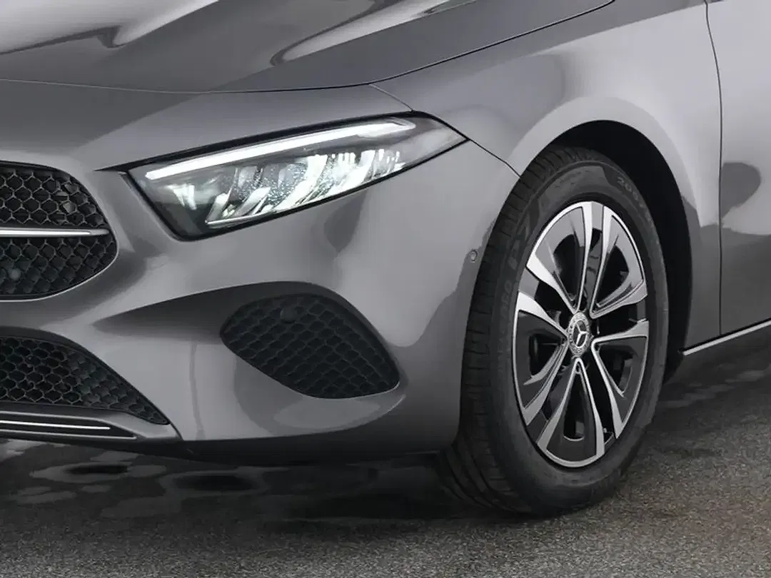 Mercedes-Benz A 180 - Thumbnail 4